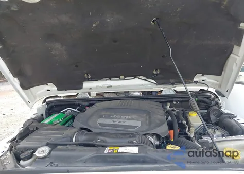 2016 Jeep Wrangler Sahara из США, поврежденный, VIN 1C4AJWBG8GL111158